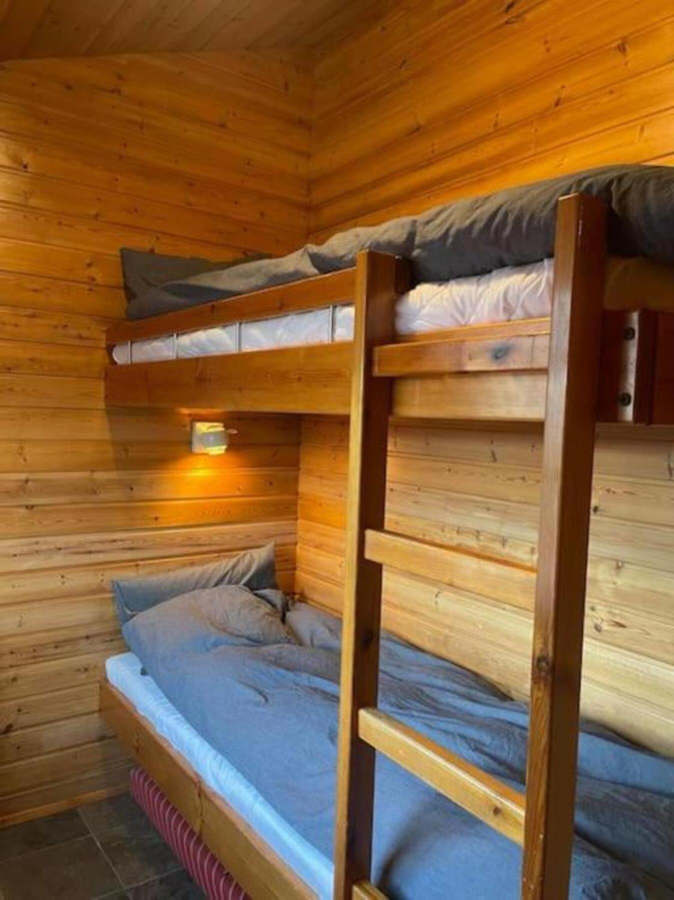 Cozy 2 Bedroom Cottage With Hot Tub Акурейрі Екстер'єр фото